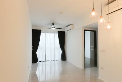 For Rent - Parc Esta