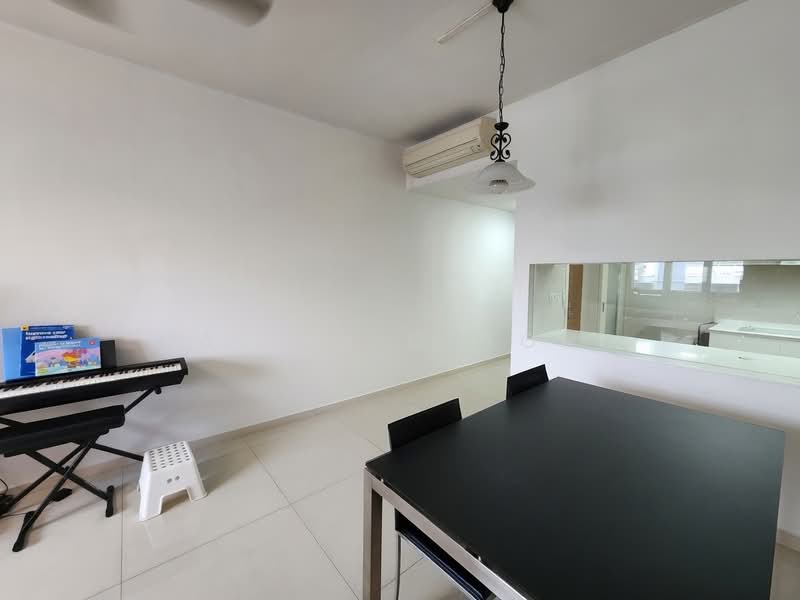 Bedok Residences, 16 Bedok North Drive, 3 Bedrooms, 1,206 sqft, Condominium For Rent, by Calvin Cheong, 24301936 - PropertyGuru.com.sg