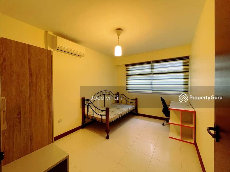 For Rent - 18D Holland Drive
