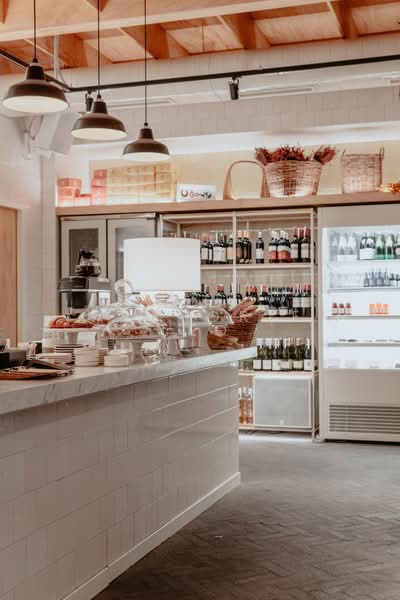 High Footfall Duo' frontages F & B space 2,600sf along Victoria Street avail Oct2026, Victoria Street, 2,644 sqft, Office For Rent, by Marjorie Teo, 24306880 - artist impression reference  - CommercialGuru.com.sg