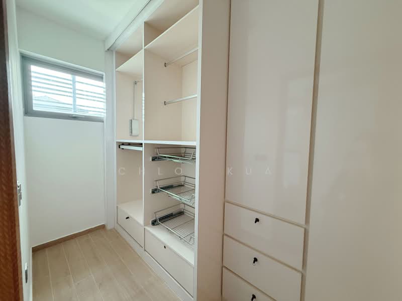 Fernhill Residences, 39 Fernhill Road, 2 Bedrooms, 1,248 sqft, Apartment For Rent, by Chloe Kua, 24309337 - PropertyGuru.com.sg
