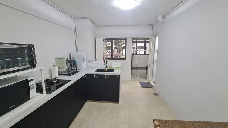 320 Ang Mo Kio Avenue 1, 320 Ang Mo Kio Avenue 1, 3 Bedrooms, 786 sqft, HDB Flat For Rent, by Mandy Oo, 24310190 - Kitchen - PropertyGuru.com.sg
