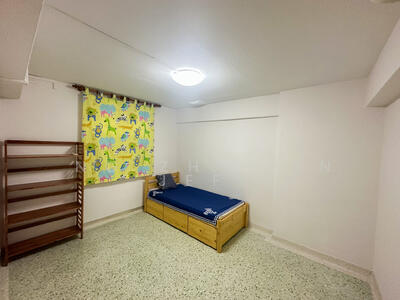 For Rent - 6 Holland Close