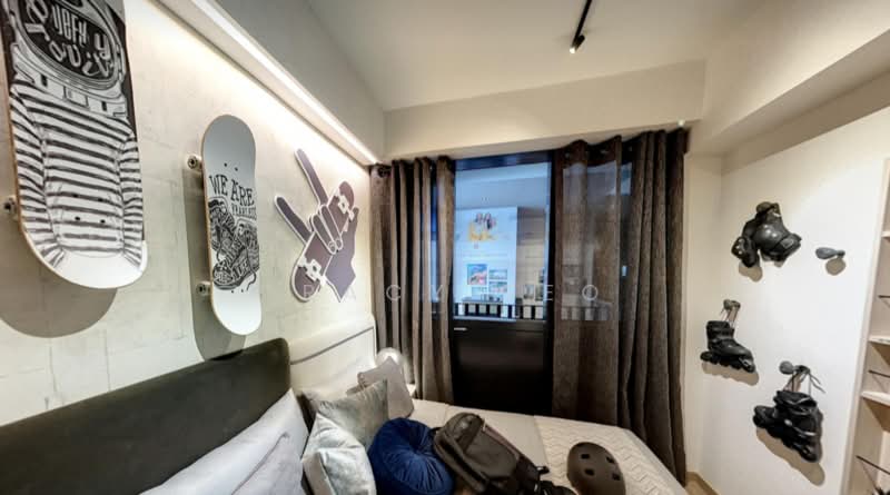 For Sale - Sceneca Residence