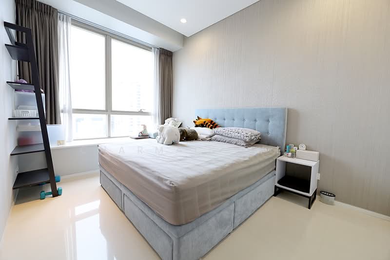 Scotts Square, 8 Scotts Road, 3 Bedrooms, 1,249 sqft, Apartment For Rent, by Charmaine Yee, 24313408 - PropertyGuru.com.sg