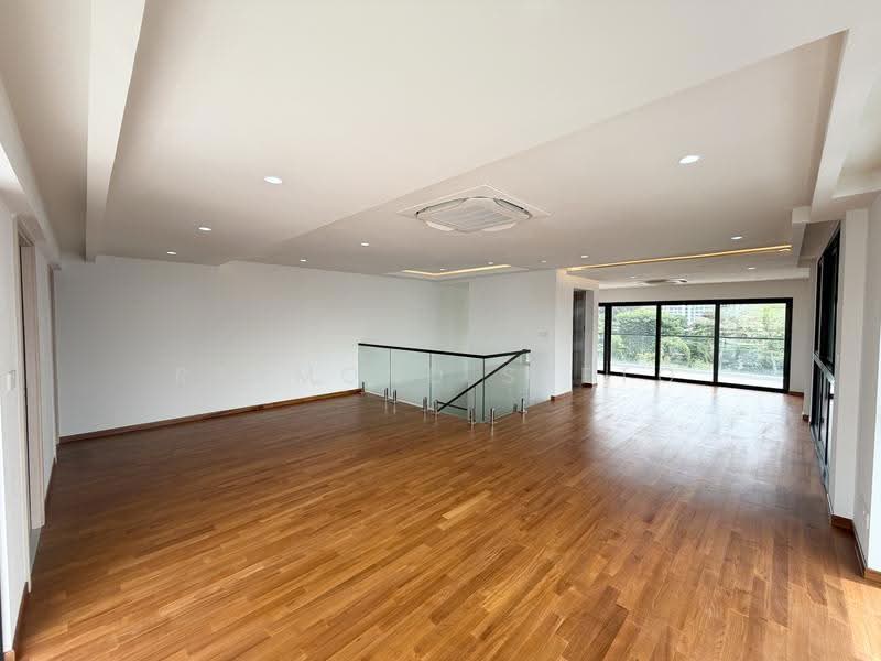Bedok Terrace, Bedok Terrace, Bedok / Upper East Coast, 5 Bedrooms, 6,500 sqft, Terraced House For Sale, by Raymond Szeto, 24315405 - Attic - PropertyGuru.com.sg
