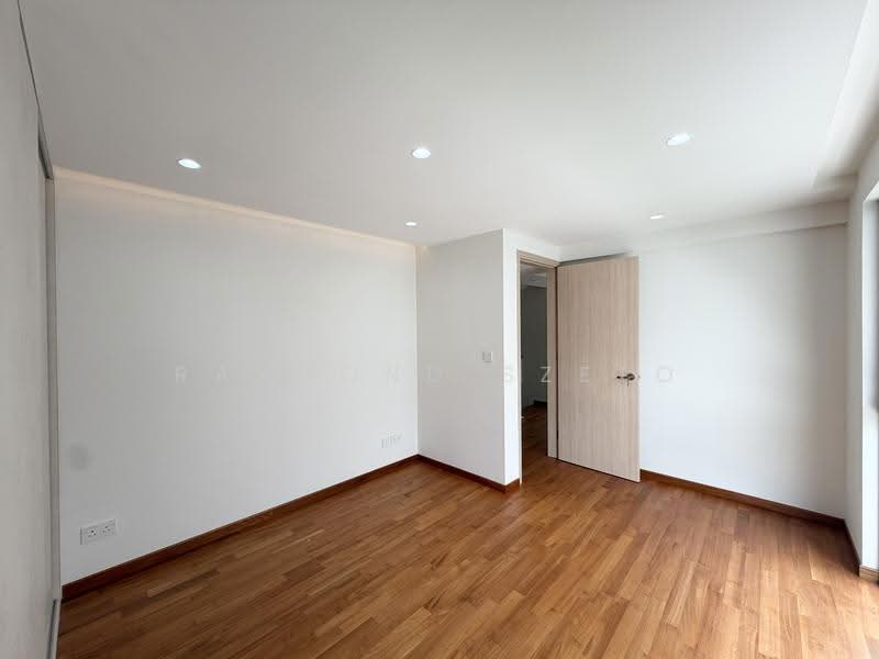 Bedok Terrace, Bedok Terrace, Bedok / Upper East Coast, 5 Bedrooms, 6,500 sqft, Terraced House For Sale, by Raymond Szeto, 24315405 - Bedroom - PropertyGuru.com.sg