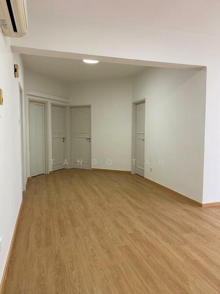 For Rent - West Bay Condo