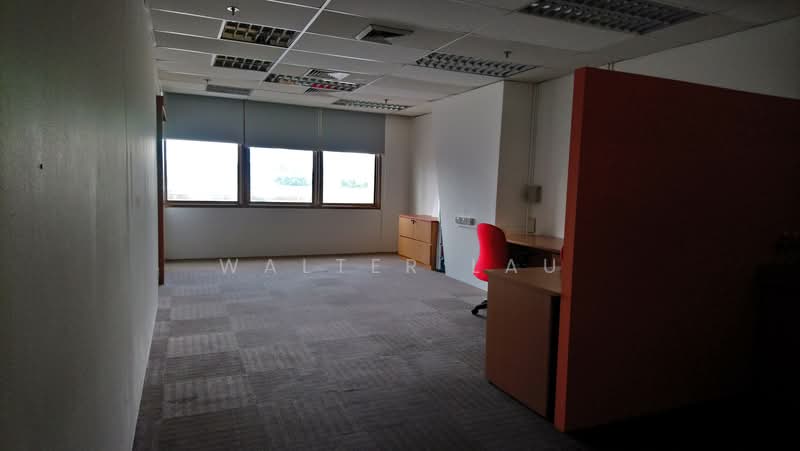 Peninsula Plaza, 111 North Bridge Road, 420 sqft, Office For Rent, by Walter Lau, 24315836 - Window Unit - Bare OR Furniture (existing) possible - CommercialGuru.com.sg