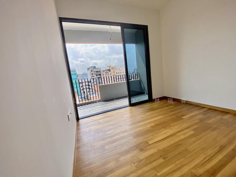 Rezi 24 Apartment For Sale at S$ 1,980,000 | PropertyGuru Singapore