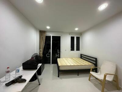 For Rent - Kensington Square