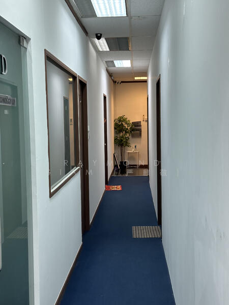 The Spire, 10 Bukit Batok Crescent, 300 sqft, Light Industrial (B1) For Rent, by Raymond Giam (严麒敬), 24319000 - CommercialGuru.com.sg