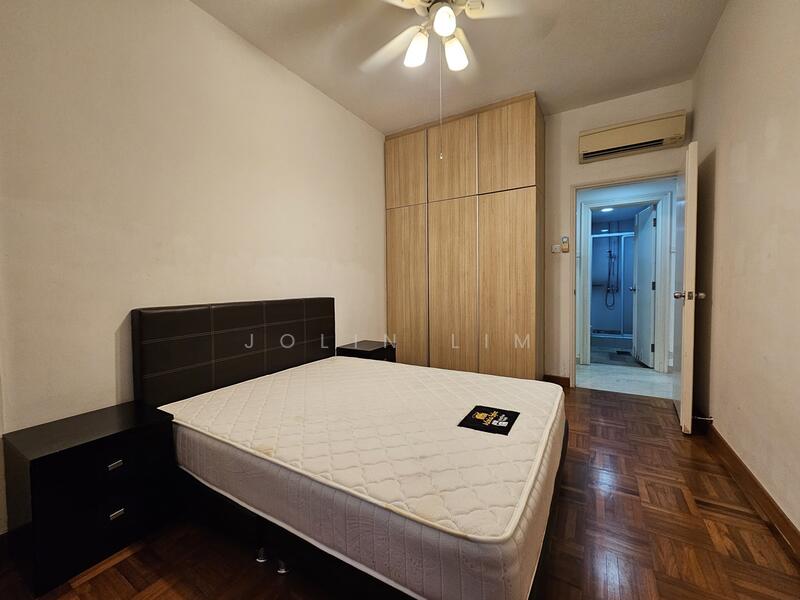 Amber Glades, 32 Amber Gardens, 3 Bedrooms, 1206 sqft, Condominium For