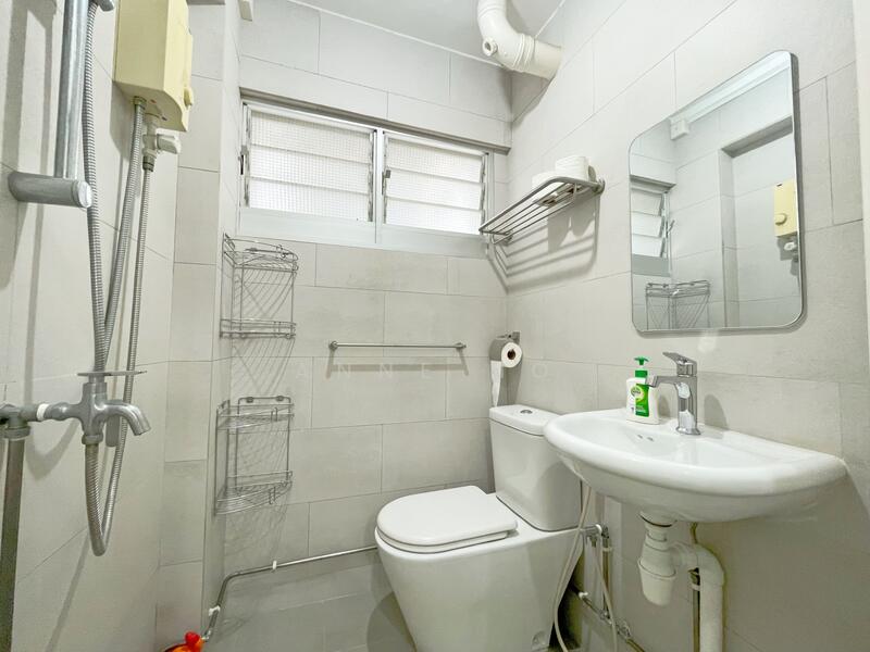 For Rent - 269B Queen Street