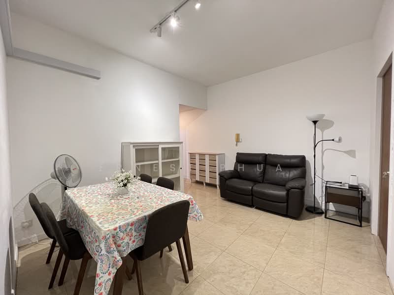 Seasons View, 5 Pemimpin Drive, Room Rental, 150 sqft, Condominium For Rent, by Ernest Phua, 24322431 - living / dining area - PropertyGuru.com.sg
