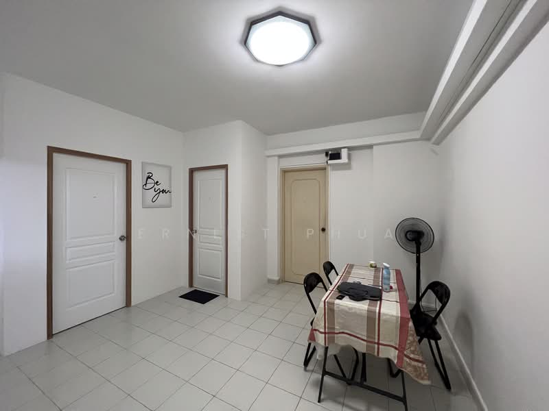 Azalea Park Condo, 10 Flora Road, Room Rental, 150 sqft, Condominium For Rent, by Ernest Phua, 24322653 - PropertyGuru.com.sg