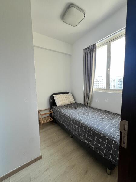 Common Bedroom 2 with Single Bed, mattress and pillow