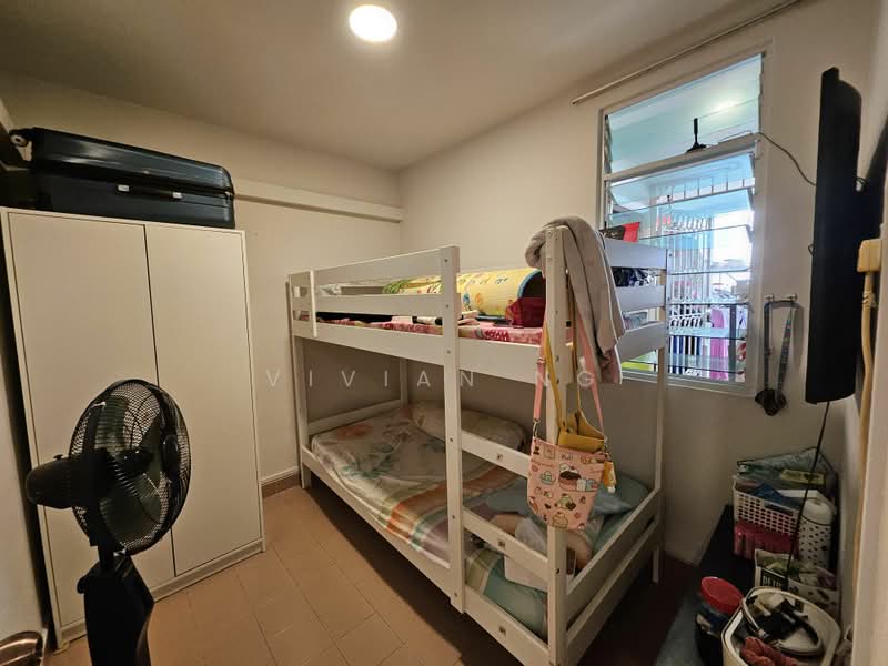 Landed Hemmant Road, Hemmant Road, 5 Bedrooms, 3,600 sqft, Terraced House For Rent, by Vivian Ng, 24324789 - PropertyGuru.com.sg