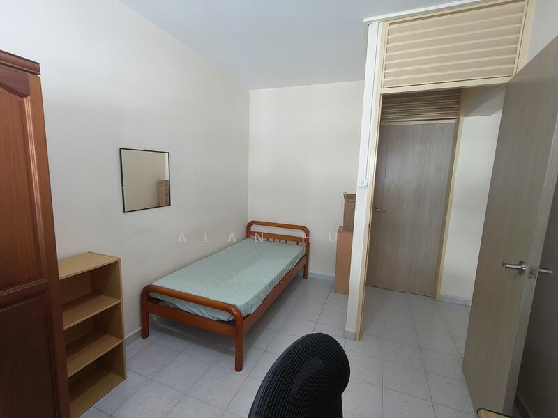 For Rent - 230 Simei Street 4