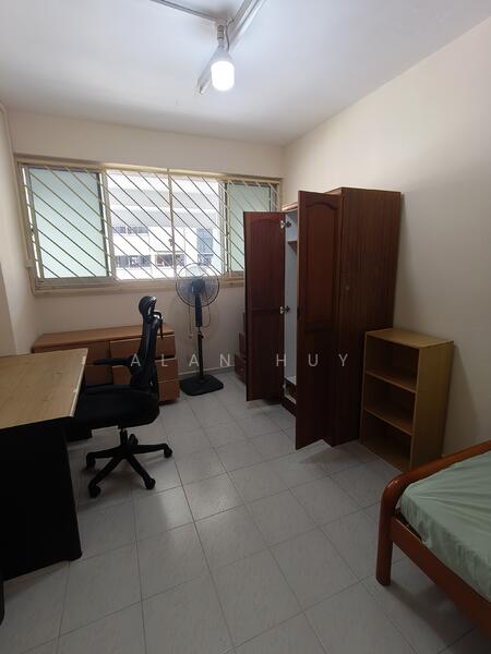 For Rent - 230 Simei Street 4