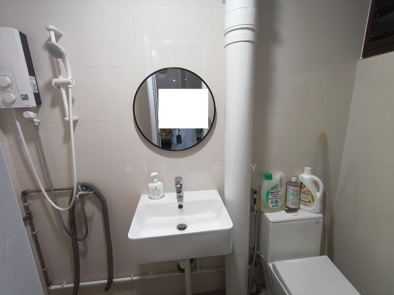 For Rent - 230 Simei Street 4