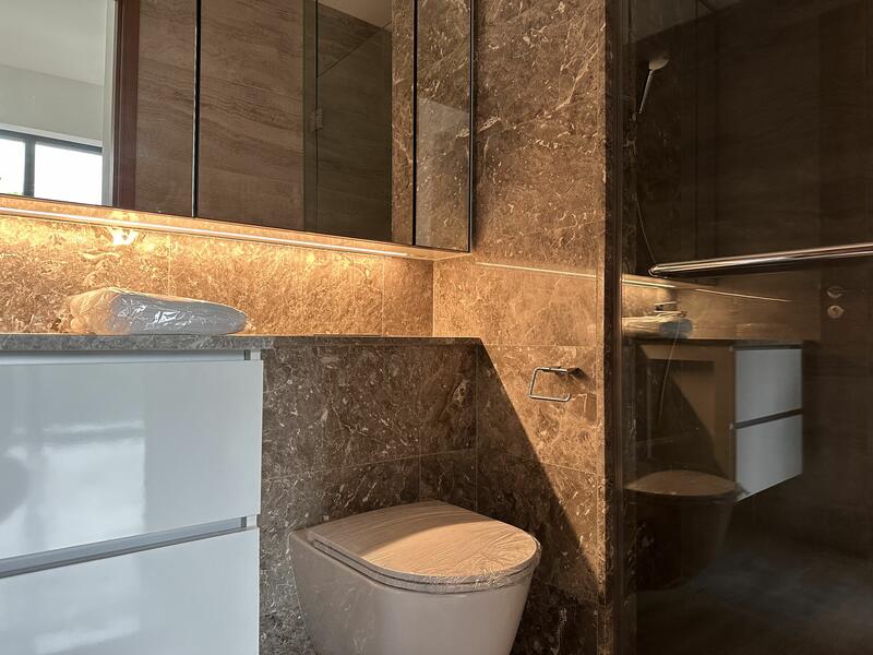 Fourth Avenue Residences, 2 Fourth Avenue, 2 Bedrooms, 689 sqft, N SALE