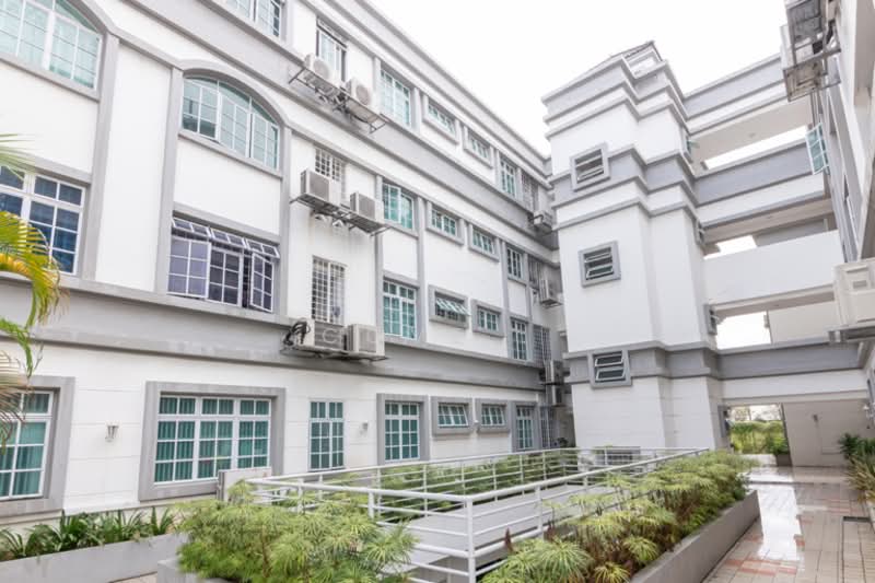 Versailles, 133 Hemmant Road, Room Rental, 107 sqft, Condominium For Rent, by Cove, 24325472 - PropertyGuru.com.sg