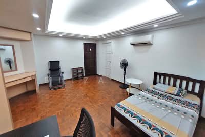 For Rent - Lakeside Tower