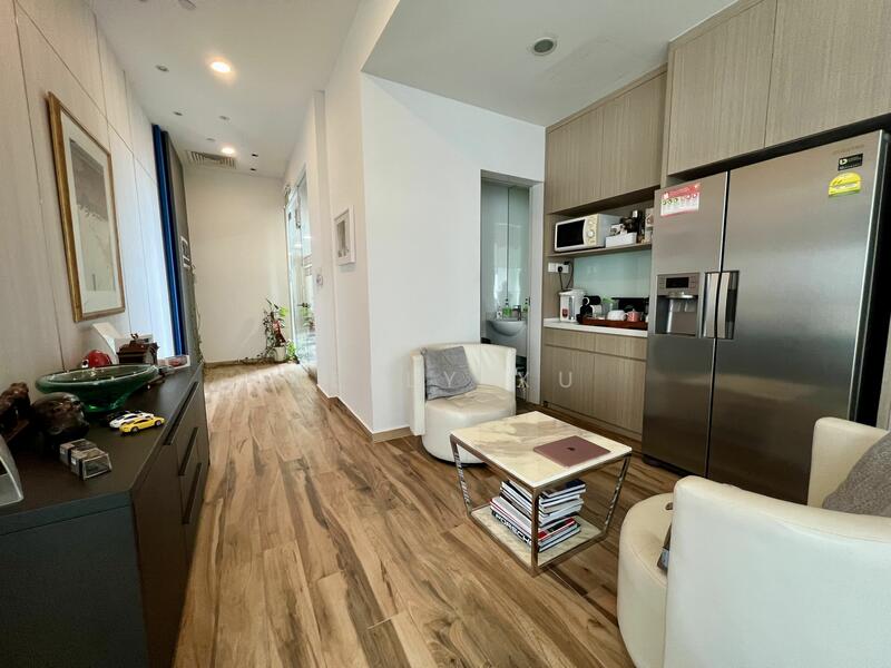 The Central, 8 Eu Tong Sen Street, 1,453 sqft, Office For Sale, by Kelly Xu, 24326106 - CommercialGuru.com.sg
