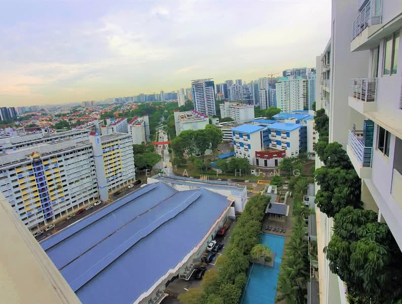 Riveredge, 21 Sampan Place, 3 Bedrooms, 1,335 sqft, Condominium For Rent, by Juvena Phung, 24326780 - Greenery of Sky Terrace - PropertyGuru.com.sg