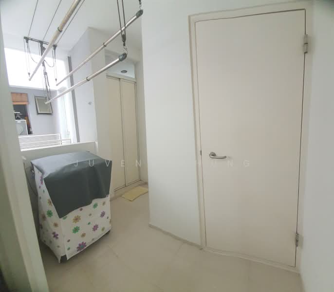 Riveredge, 21 Sampan Place, 3 Bedrooms, 1,335 sqft, Condominium For Rent, by Juvena Phung, 24326780 - Yard & Store Room - PropertyGuru.com.sg