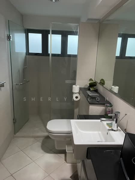 Tropical Bungalow with Pool, COTSWOLD CLOSE, 7 Bedrooms, 5,700 sqft, Bungalow House For Rent, by Sherlyn Koh, 24327040 - PropertyGuru.com.sg