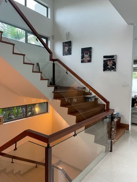 Tropical Bungalow with Pool, COTSWOLD CLOSE, 7 Bedrooms, 5,700 sqft, Bungalow House For Rent, by Sherlyn Koh, 24327040 - PropertyGuru.com.sg