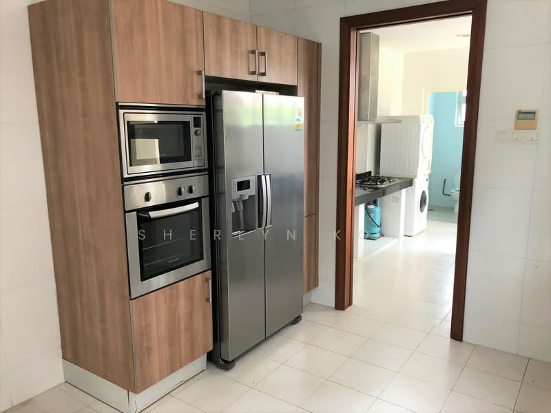 Tropical Bungalow with Pool, COTSWOLD CLOSE, 7 Bedrooms, 5,700 sqft, Bungalow House For Rent, by Sherlyn Koh, 24327040 - PropertyGuru.com.sg