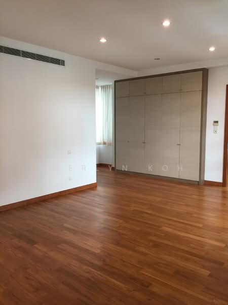 Tropical Bungalow with Pool, COTSWOLD CLOSE, 7 Bedrooms, 5,700 sqft, Bungalow House For Rent, by Sherlyn Koh, 24327040 - PropertyGuru.com.sg