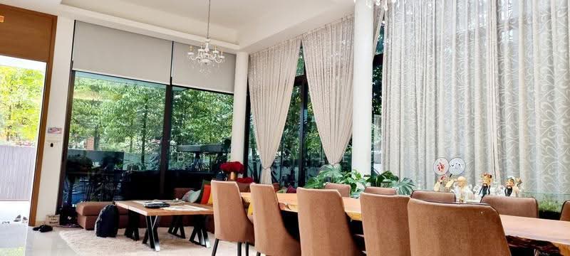 Bartley Rise Delightfully Renovated 6 bedrooms Detached House Near MRT Close To Schools, Jalan Labu Manis, Hougang / Punggol / Sengkang, 6 Bedrooms, 5,111 sqft, Detached House For Rent, by Belle Lee, 24327443 - PropertyGuru.com.sg