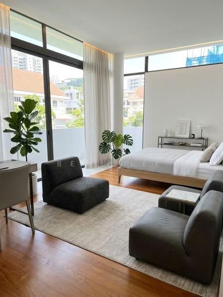 Bartley Rise Delightfully Renovated 6 bedrooms Detached House Near MRT Close To Schools, Jalan Labu Manis, Hougang / Punggol / Sengkang, 6 Bedrooms, 5,111 sqft, Detached House For Rent, by Belle Lee, 24327443 - Bedroom - PropertyGuru.com.sg