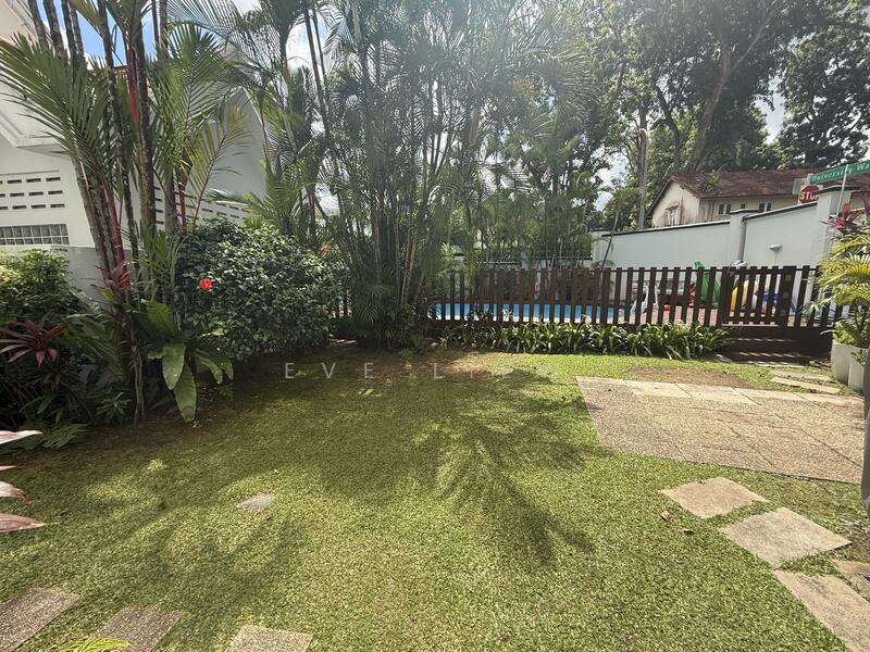 University Park, University Walk, 5 Bedrooms, 3,700 sqft, Semi-Detached House For Rent, by Eve Liew, 24327646 - PropertyGuru.com.sg