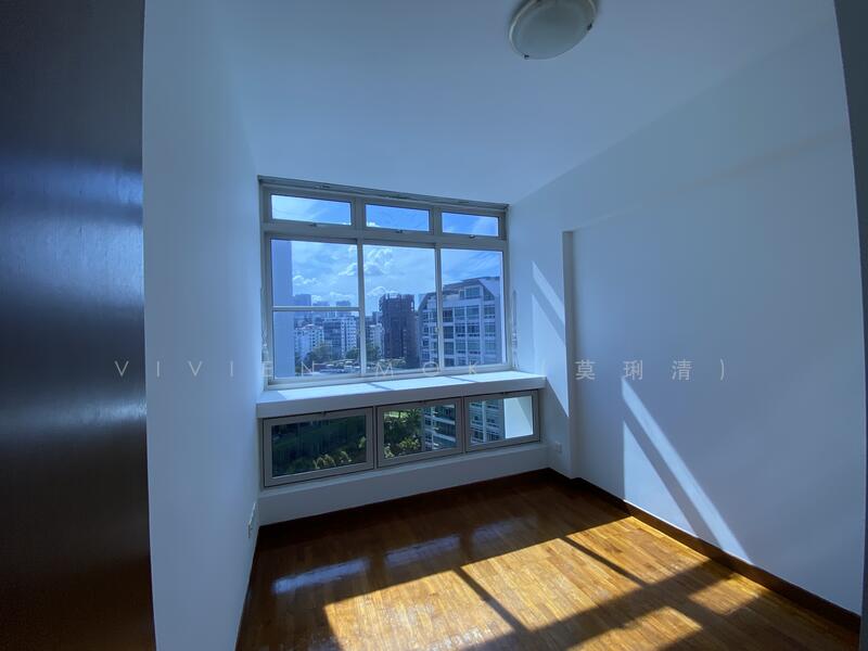 All rooms fit king mattress 