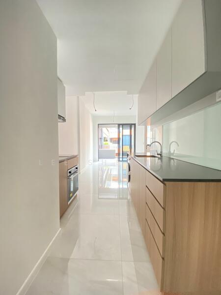 For Rent - Rezi 24