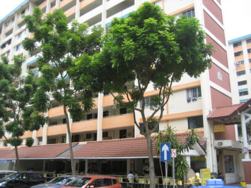 Blk 443 Clementi Avenue 3, Clementi Ave 3, 700 sqft, Shop / Shophouse For Rent, by Julia Fong, 24330279 - CommercialGuru.com.sg