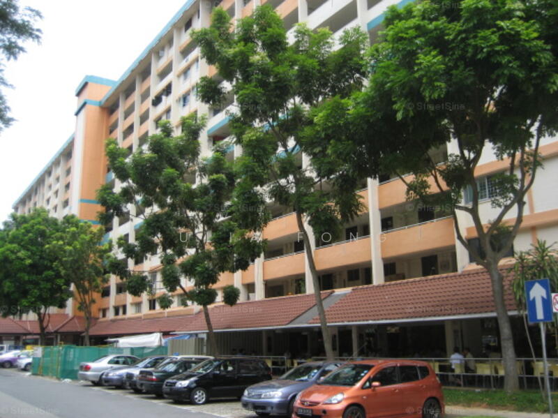 Blk 443 Clementi Avenue 3, Clementi Ave 3, 700 sqft, Shop / Shophouse For Rent, by Julia Fong, 24330279 - CommercialGuru.com.sg