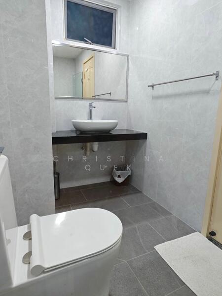 For Sale - La Crystal