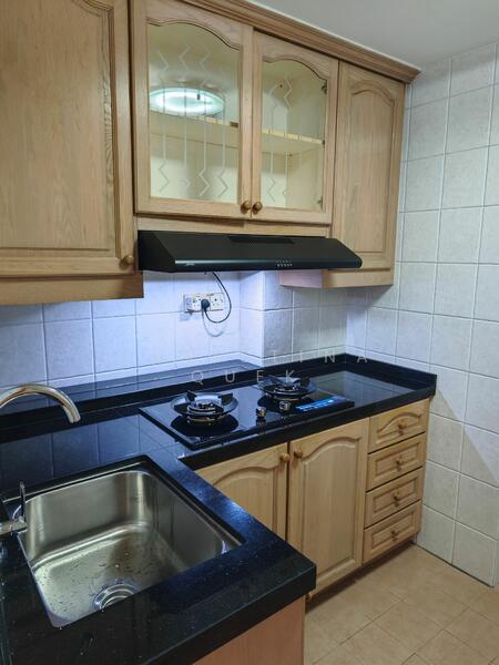 For Sale - La Crystal