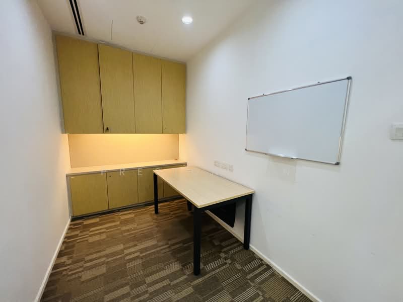 Ocbc Centre, 65 Chulia Street, 2,441 sqft, Office For Rent, by Preston Tan, 24333266 - CommercialGuru.com.sg