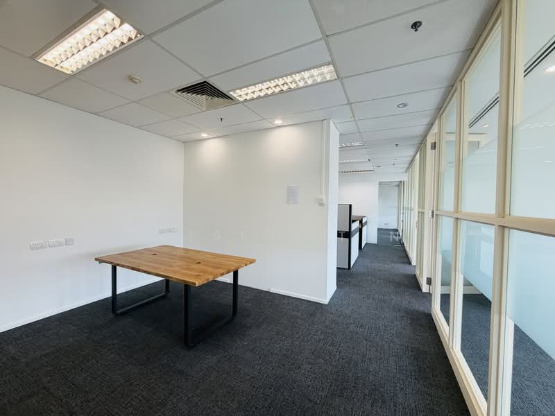 Ocbc Centre, 65 Chulia Street, Boat Quay / Raffles Place / Marina, 2,441 sqft, Office For Rent, by Preston Tan, 24333266 - CommercialGuru.com.sg