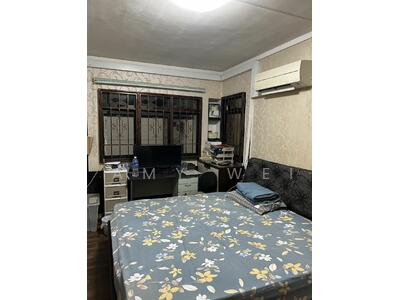 For Sale - 411 Sembawang Drive