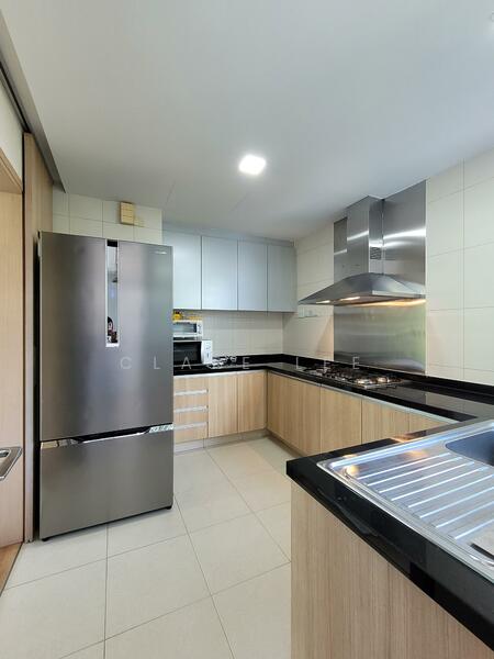 Varsity Park Condominium, 74 West Coast Road, 2 Bedrooms, 1,033 sqft, Condominium For Rent, by Clare Lee, 24333754 - Kitchen - PropertyGuru.com.sg