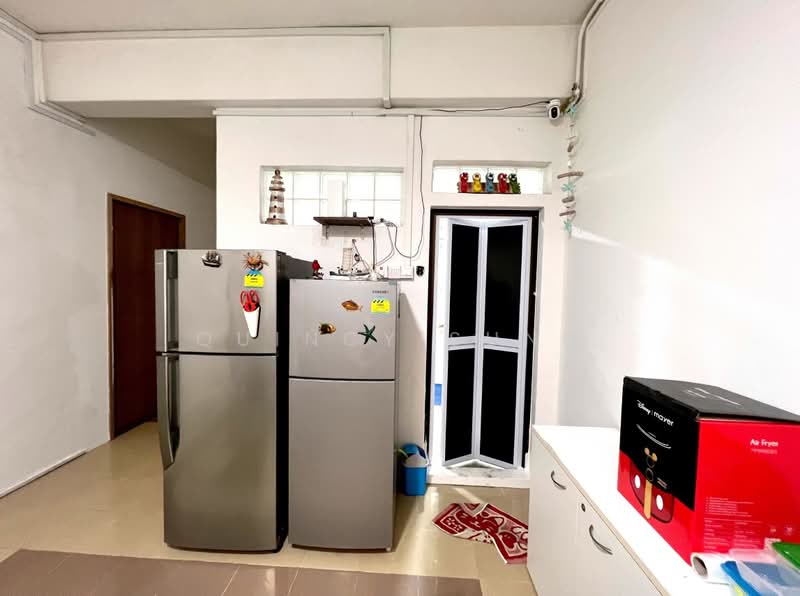 474 River Valley Road, , Room Rental, 200 sqft, Walk-up Apartment For Rent, by Quincy Sung, 24334120 - PropertyGuru.com.sg