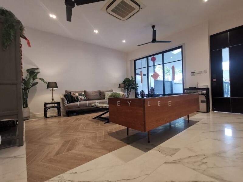 400 Properties for Sale Thomson Hill Terrace in Singapore